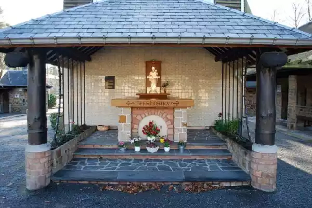 Nuestra Señora de Banneux, la Virgen de los Pobres que habló desde el margen